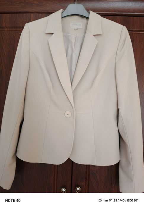 Sprzedam marynarki damskie