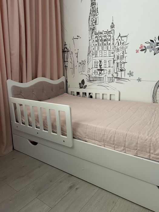 Продам Ліжко полуторне