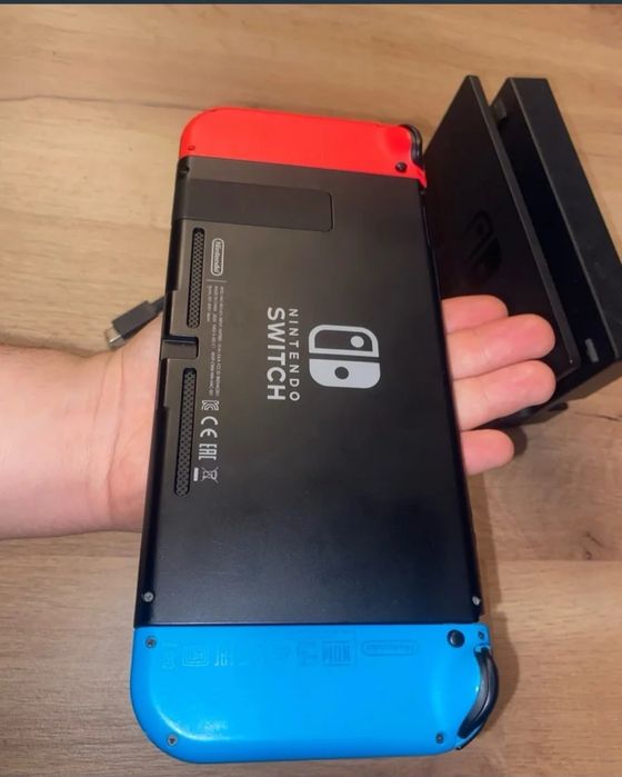 Nintendo switch com Fc25 e Hogwarts legacy