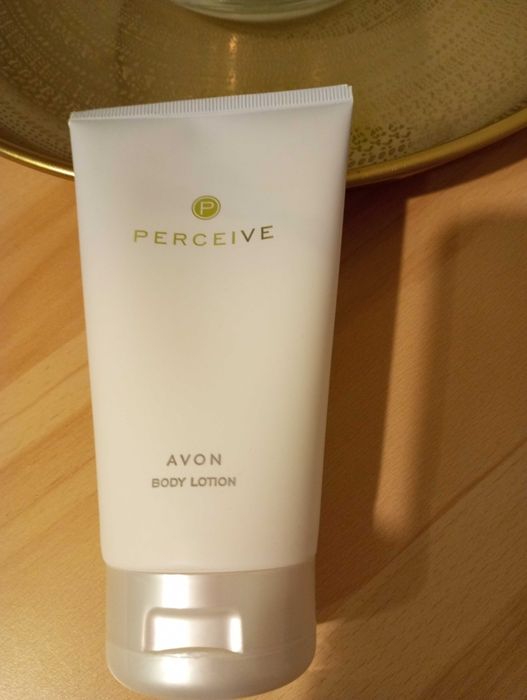 Avon Balsam do ciała Perceive 150 ml