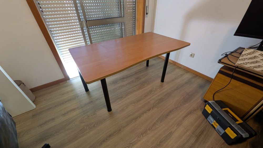 Secretária 80x140