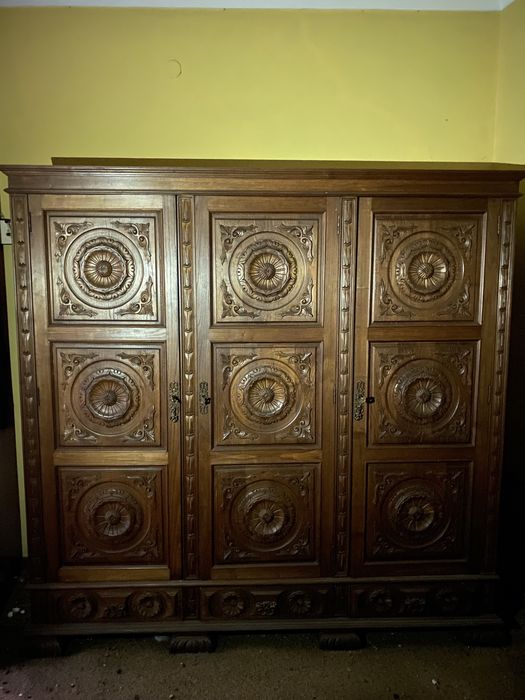 Mobilia quarto em madeira maciça