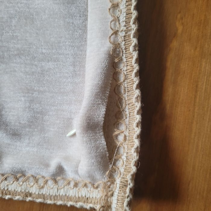 Piękna poszewka na poduszkę 45x45 Homla