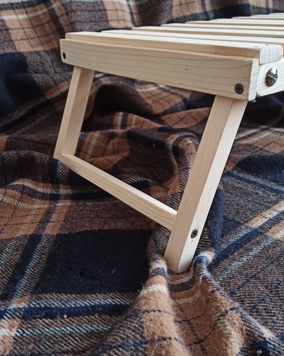 Столик для ноутбука