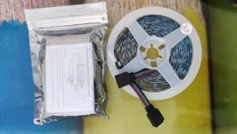 Tira de LED RGB 5050 com comando ( 10 metros )