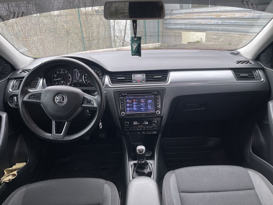 Продам Skoda Rapid 2014 год