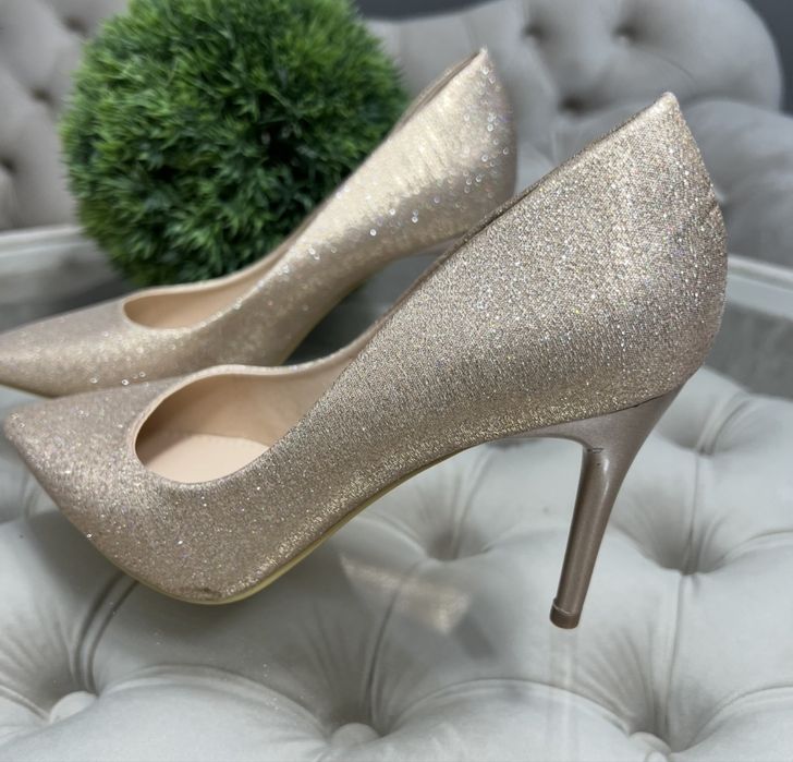 Zlote szpilki 38 nowe