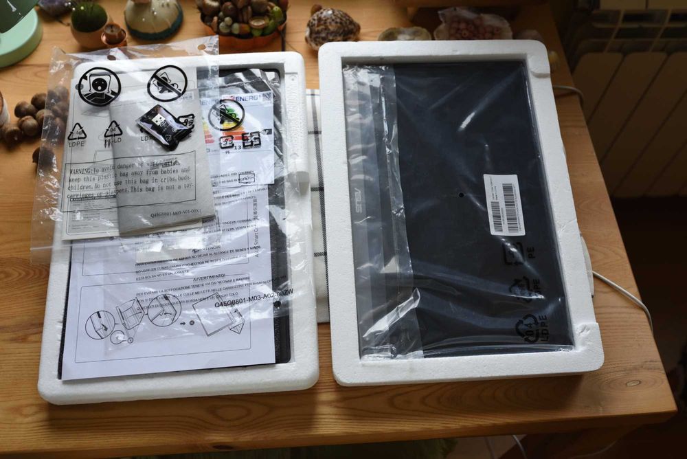 monitor przenośny, zewnętrzny ASUS ZenScreen MB16ACE 15,6"