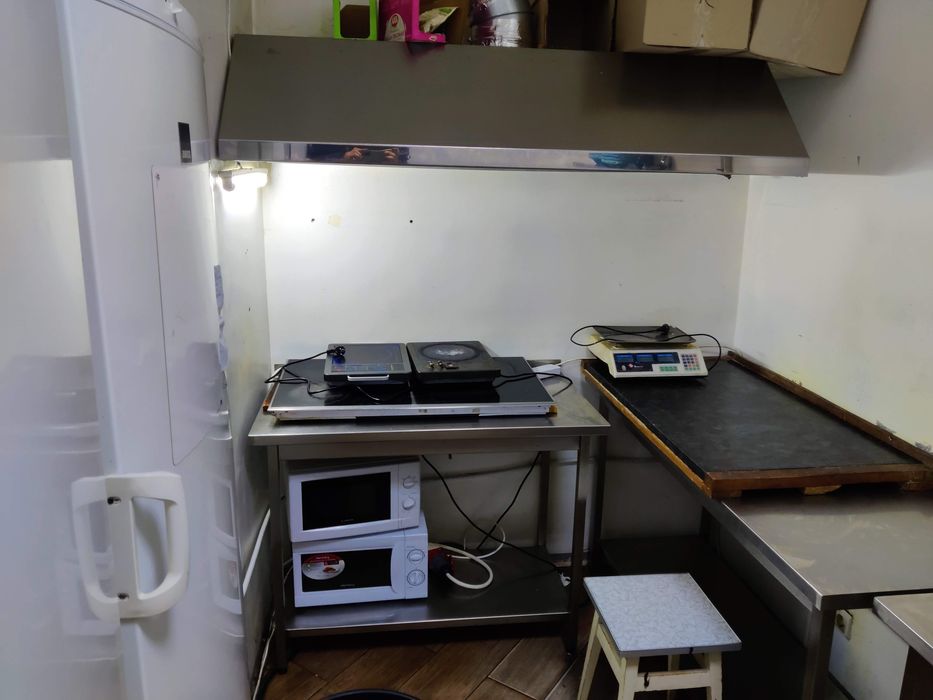 Вытяжной зонт, оцинкованные трубы, колена, вентилятор турбовент 315