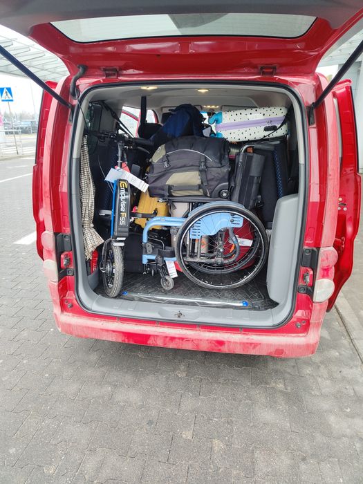 Transport: 7 osób, XXL, osoby niepełnosprawne, lotnisko.Poznań okolice