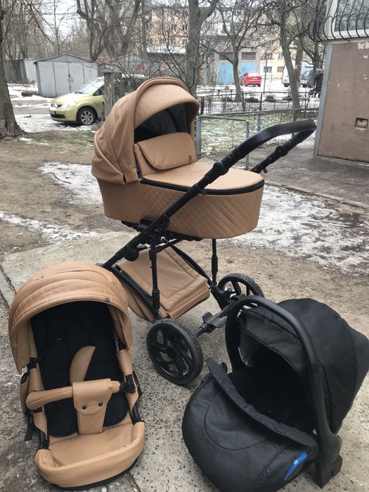 склад Коляски бу в отличном состоянии как новые! Вадатурского  71\1