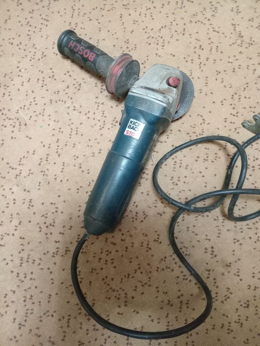 Продам болгарку Bosch