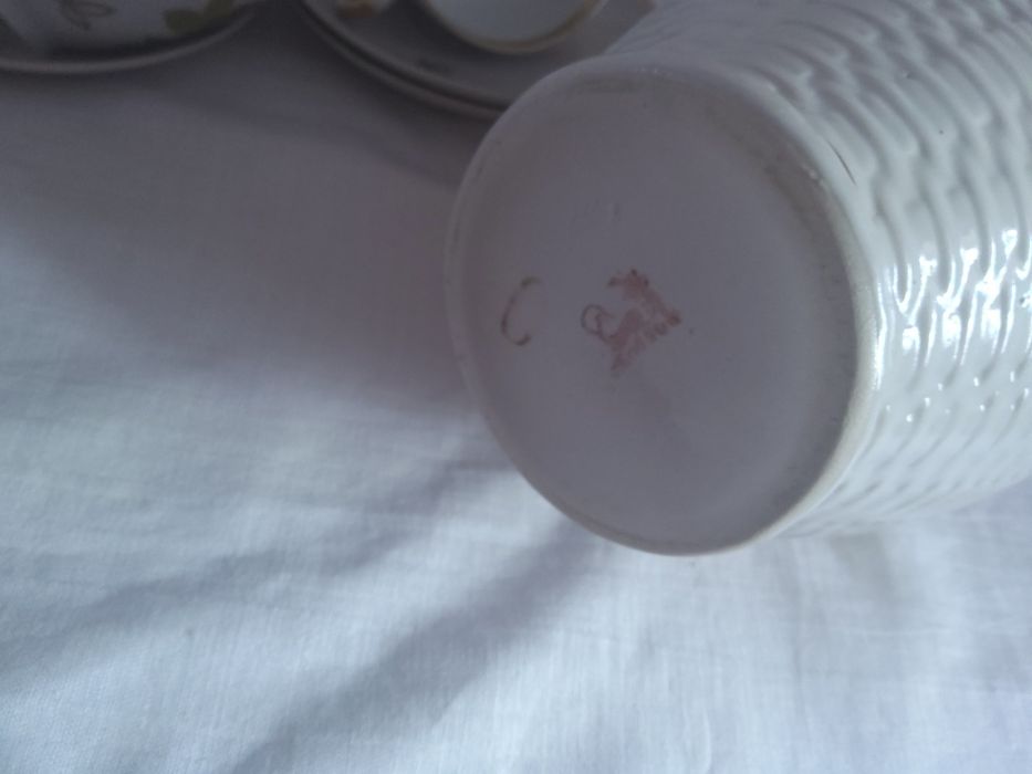 Сервизы,кувшин,,графин