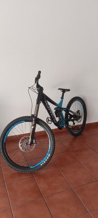 Bike downhill norco auram a7.2