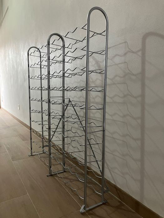 Garrafeira para 100garrafas