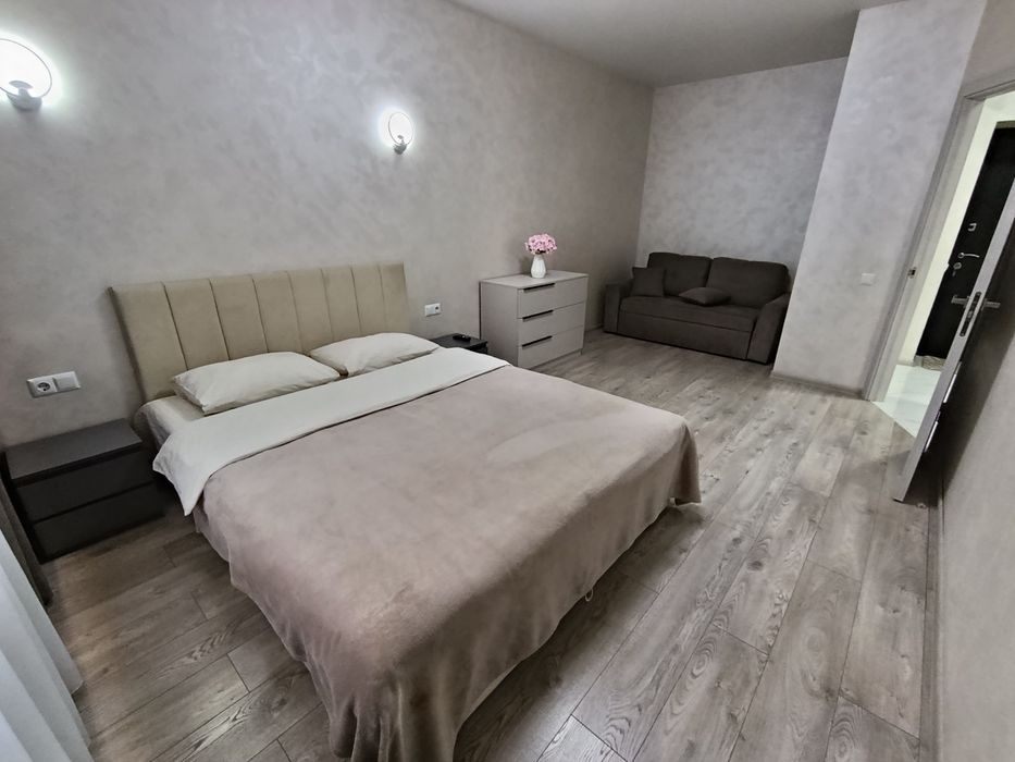 Квартира подобово. Р-н Оазис. Електроніка.