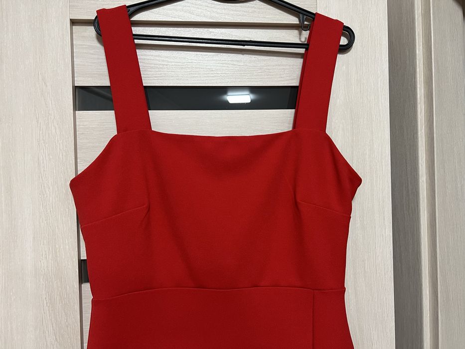 Червона сукня 48-50 розмір