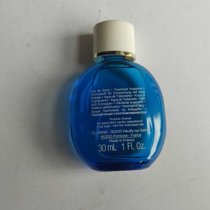 CLARINS Eau Ressourcante Mgiełka do ciała