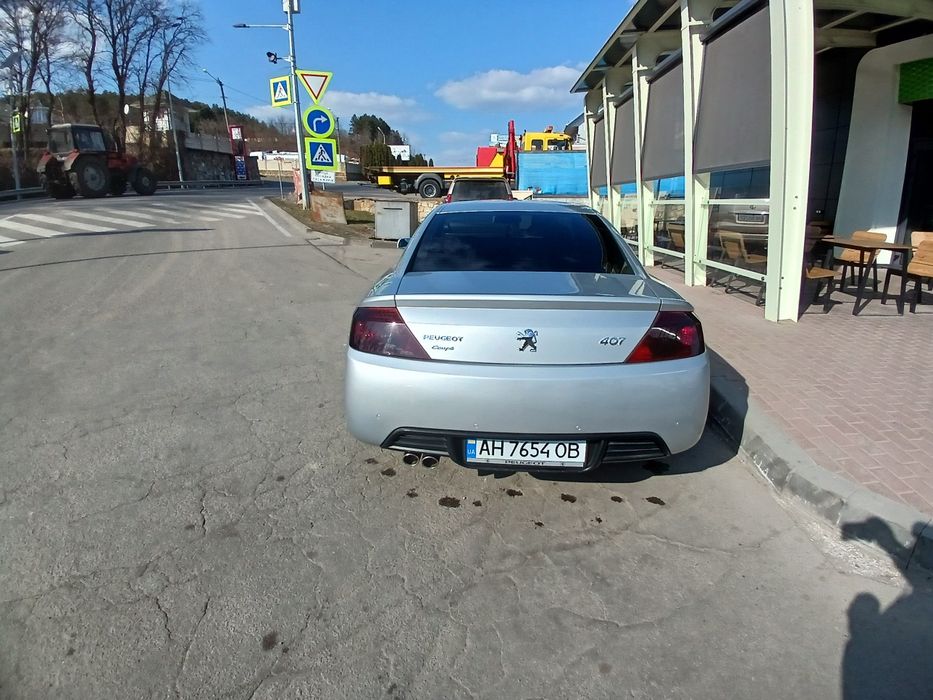 Купе PEUGEOT 407 GT.