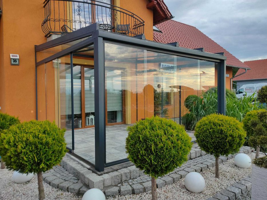 Przeszklone tarasy, zadaszenia, systemy szyb przesuwnych