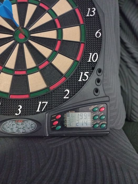 Alvo elétrico para dardos