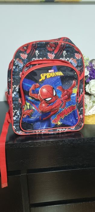 Mochila escolar Marvel