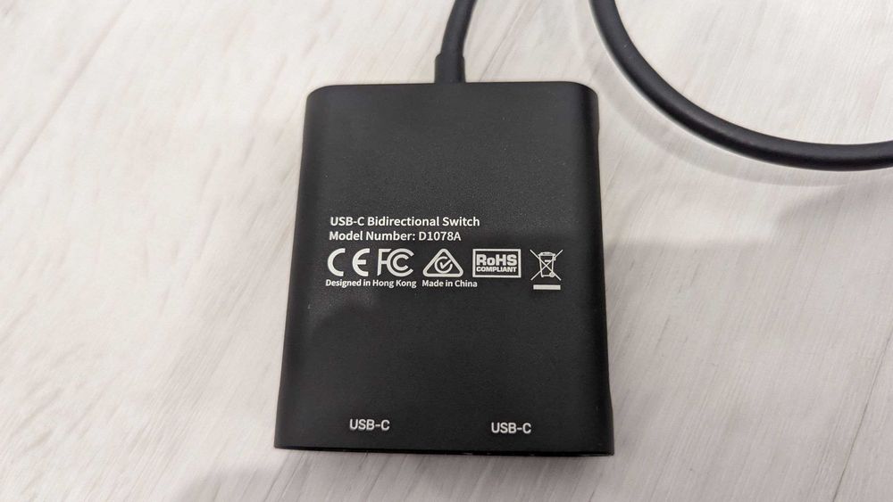 KVN Перемикач SUIDEK 2в1 / 1в2 8K 10Gbps з PD 100W switch