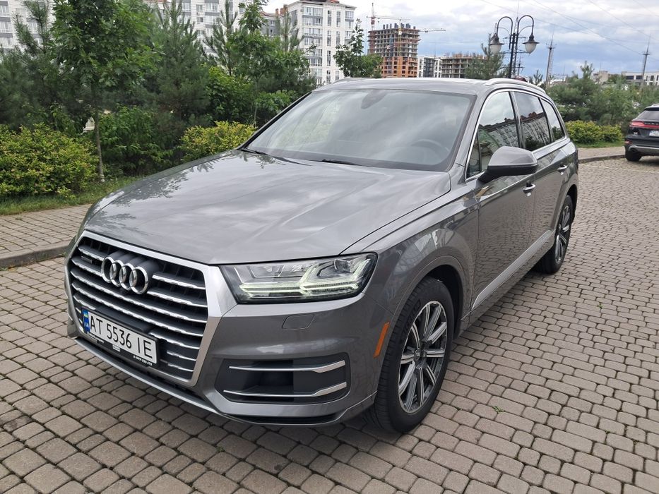 Продам свою Audi Q7