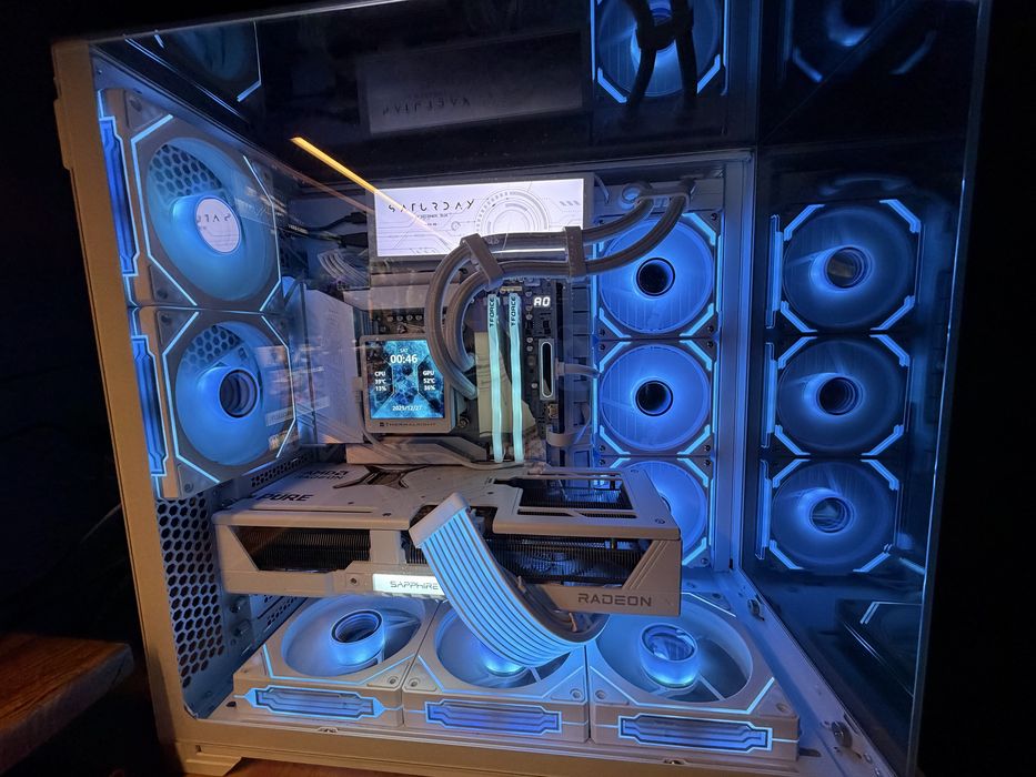 PC Gaming FULL WHITE de Exposição | Ryzen 7 9800X3D | RX 9070XT PURE | WiFi 7