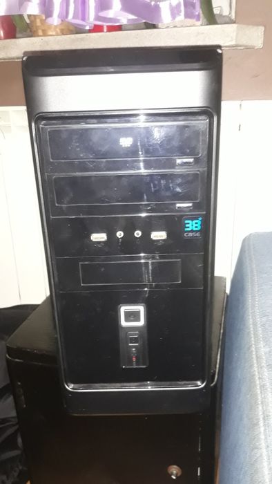 Komputer stacjonarny monitor