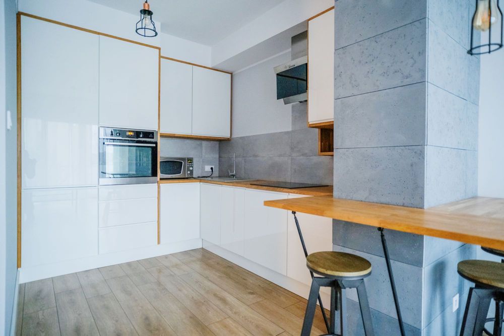 2-pokojowe mieszkanie 43 m² – Strzeszyn, ul. Literacka/Biskupińska – miejsce postojowe