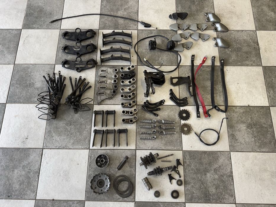 Aprilia RS 125 Rotax 122 półka podnóżek skrzynia biegów kosz sprzęgłowy linka zębatka set