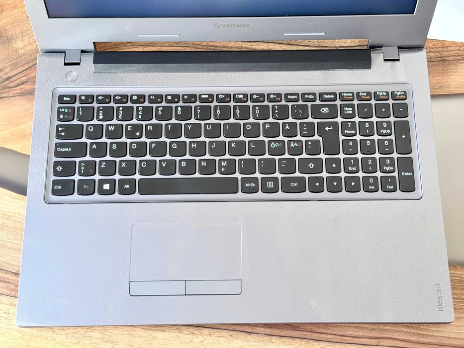 Lenovo IdeaPad S500/ Celeron N1017U / 8GB RAM / 256GB SSD / 15,6 HD