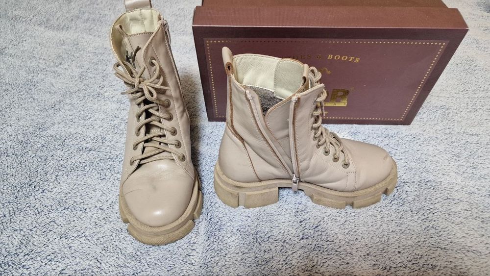 Зимние ботинки женские