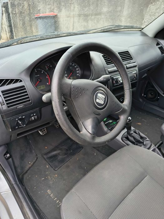 Vendo SEAT Ibiza 1.9 comercial