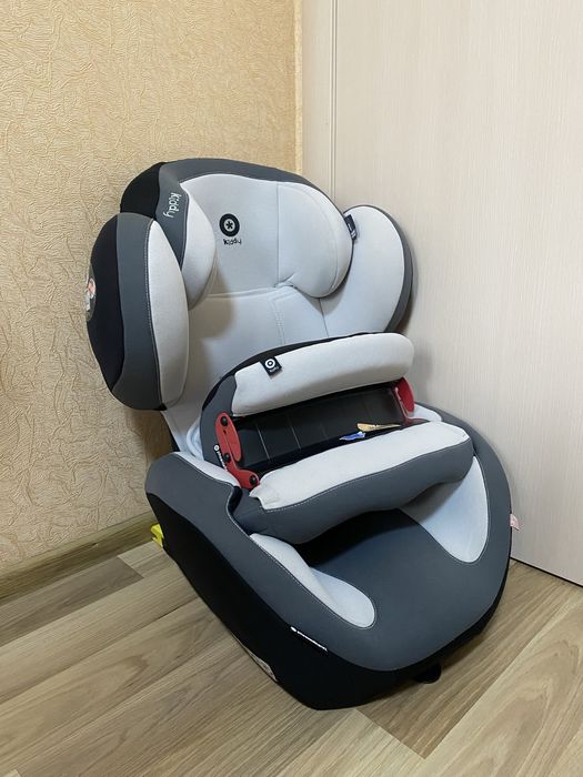 Немецкое автокресло Kiddy Phoenixfix Pro 2(9-18 кг)с 9 мес.до 4 лет