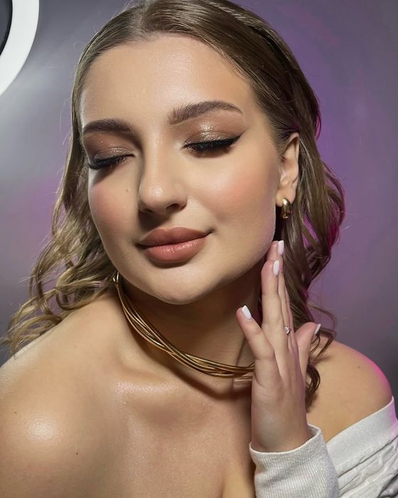 Макіяж-Зачіски Візажист  Житомир