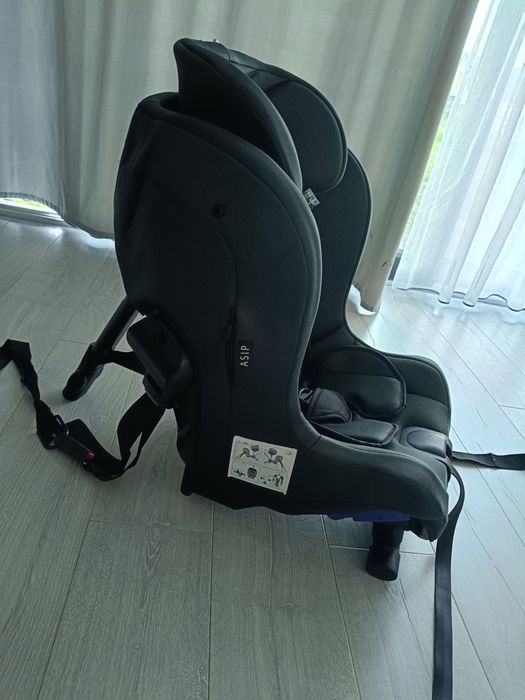 Fotelik samochodowy Axkid Minikid 2