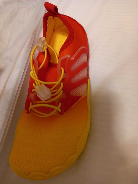 Buty do wody , na kamieniste plaże ,