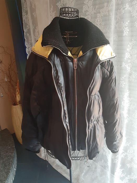 Kurtka czarna oversize Zara krótka kolekcja damska dzianina kurteczka