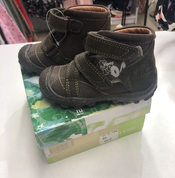 Buty skórzane  nowe dla chlopca roz. 23