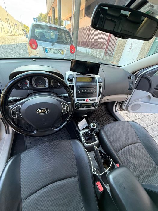 Carro kia ceed 2008