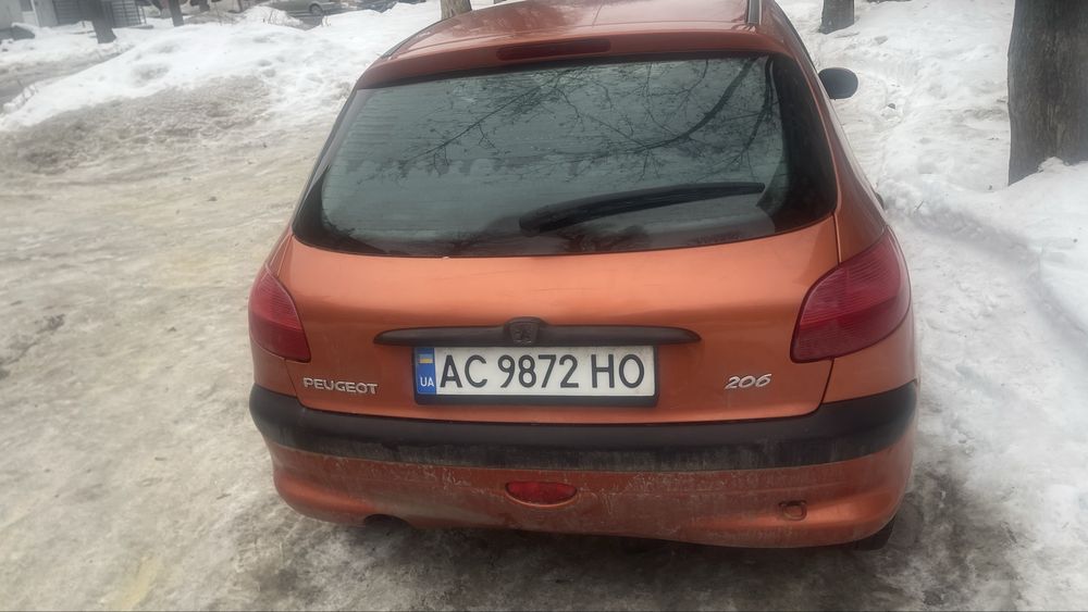 Пежо 206 бензин 1,4 рік 1999