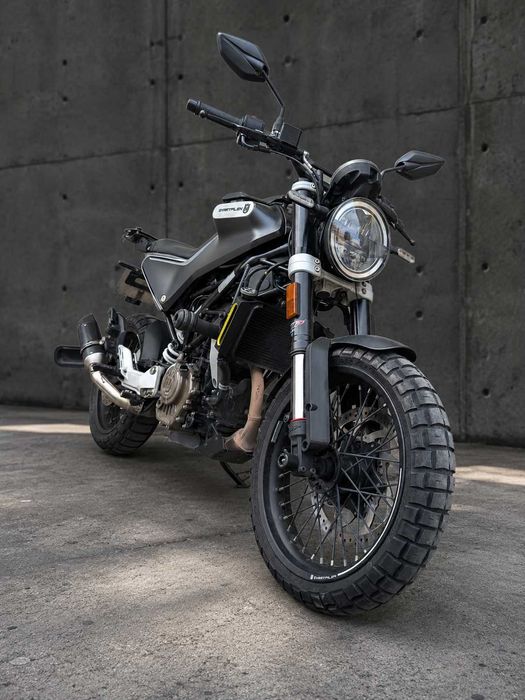Husqvarna Svartpilen 125cc Ano 2021