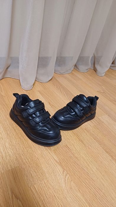 Кросівки для дівчинки, туфлі, черевики