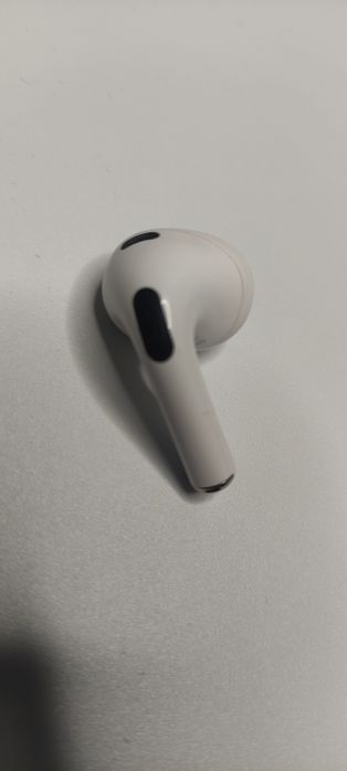 Продам Airpods 3 праве оригінал навушник без кейсу