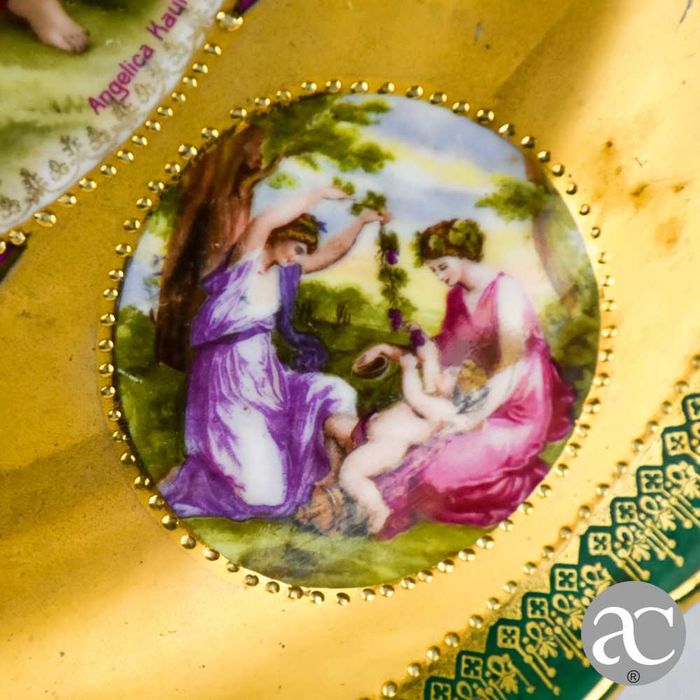 Prato decorativo em porcelana europeia, séc. XIX