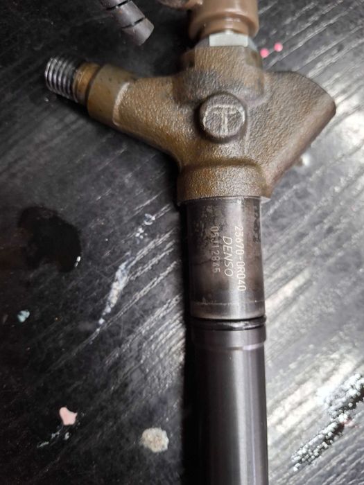 Toyota 2,2 d-cat wtryskiwacz wtrysk diesel avensis rav4 auris corolla verso denso
