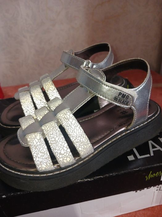 Босоніжки фірмові Pmg, 32розмір