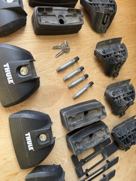 Stopy pod reling dachowy Thule Rapid System 753